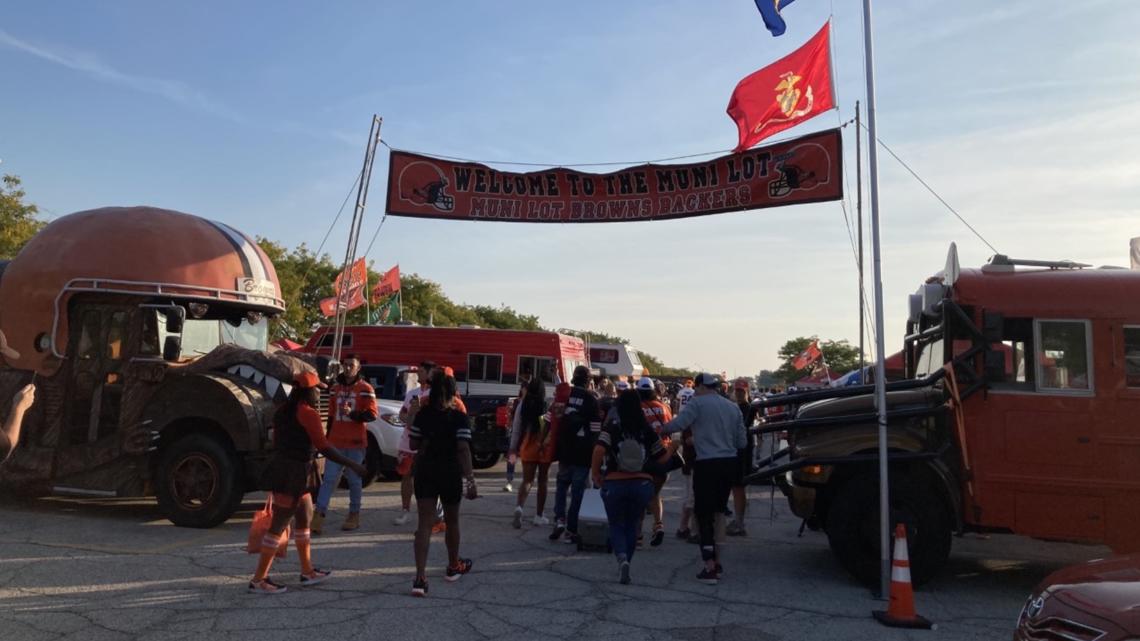 Tailgating - Muni Lot @ Browns Stadium