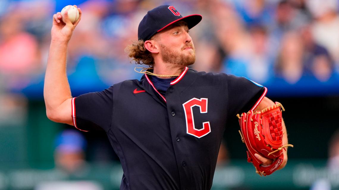Tanner Bibee comes unraveled in chaotic 4th inning as Cleveland Guardians fall to Kansas City Royals 6-2