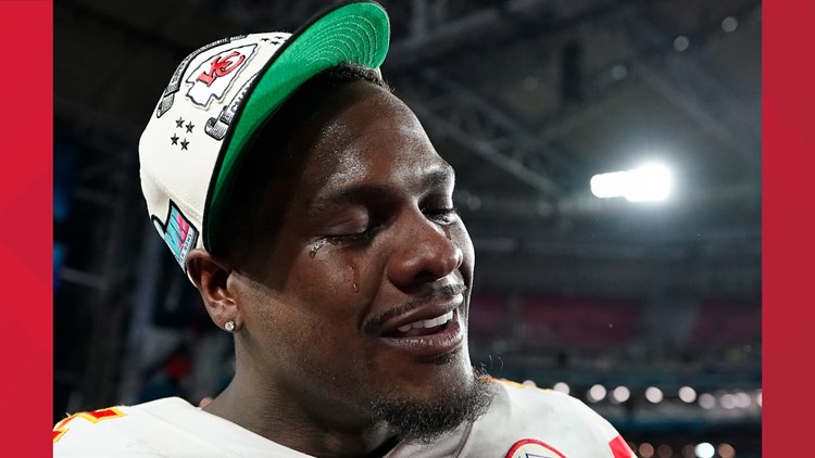 Cleveland native Frank Clark tearfully pays tribute to late father following Kansas City Chiefs' Super Bowl win