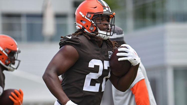 Browns Have Spoken to Kareem Hunt About Potential Return: Report