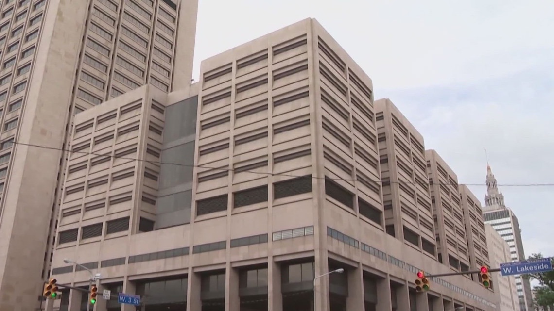 3News Investigates: Inside the federal drug charge compliant against a Cuyahoga County Jail corrections officer