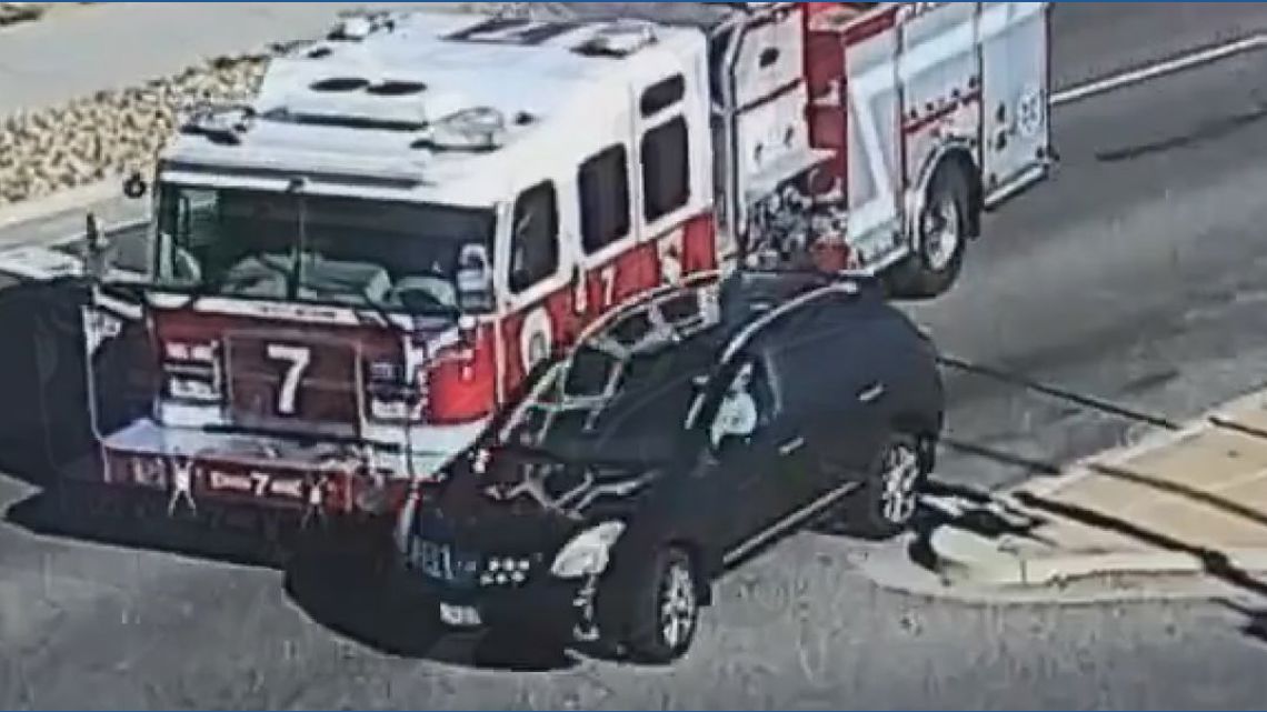 Driver crashes into fire truck after failing to yield injuring 3 ...