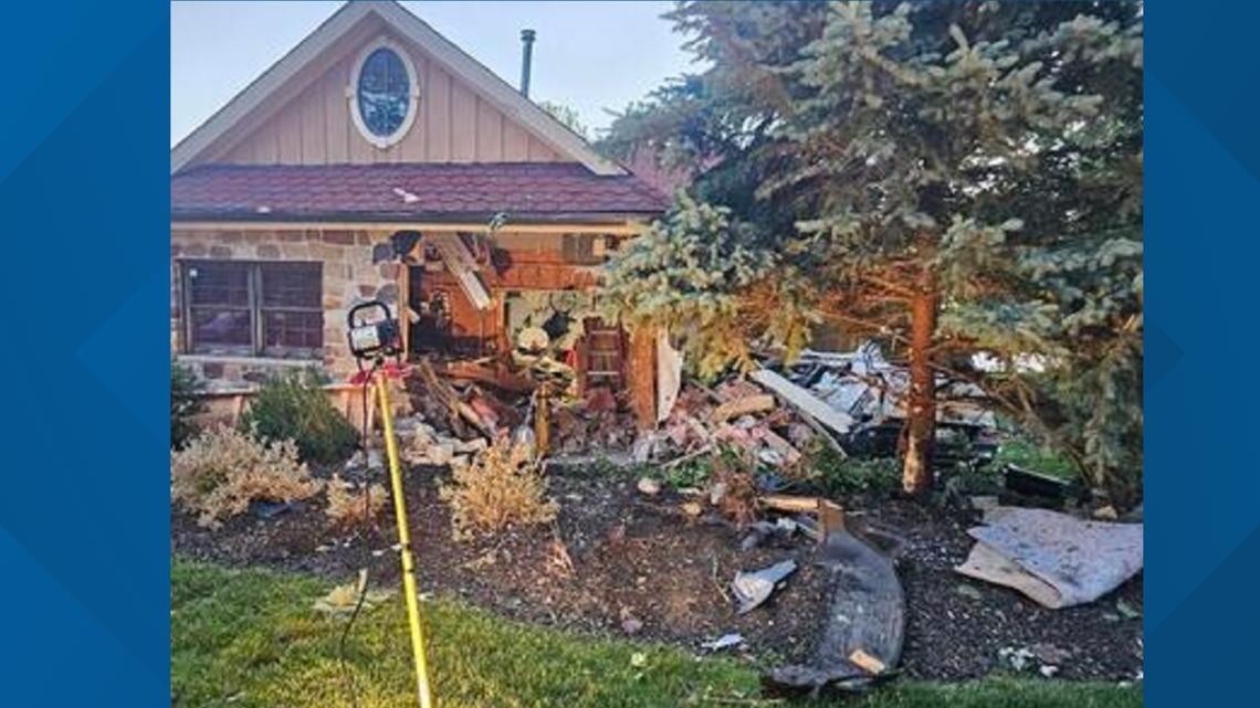 Lorain County chase ends with crash into Sheffield Lake home – WKYC.com