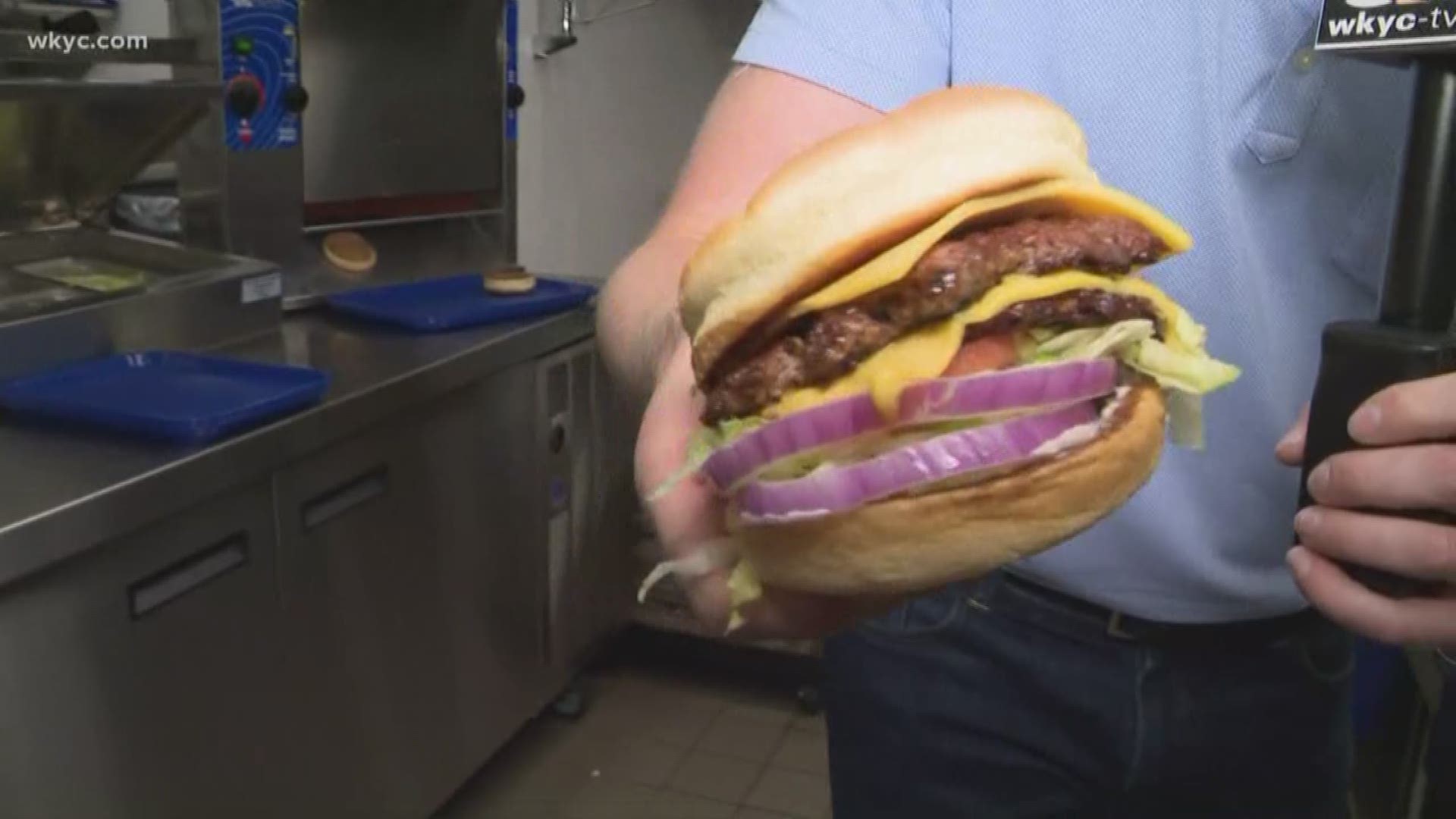July 3, 2018: Here's what goes into creating a butter burger at Culver's.