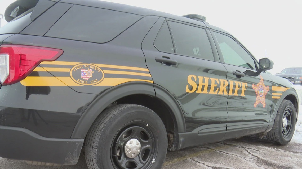Armed fugitive arrested after hourslong Akron SWAT standoff and house ...