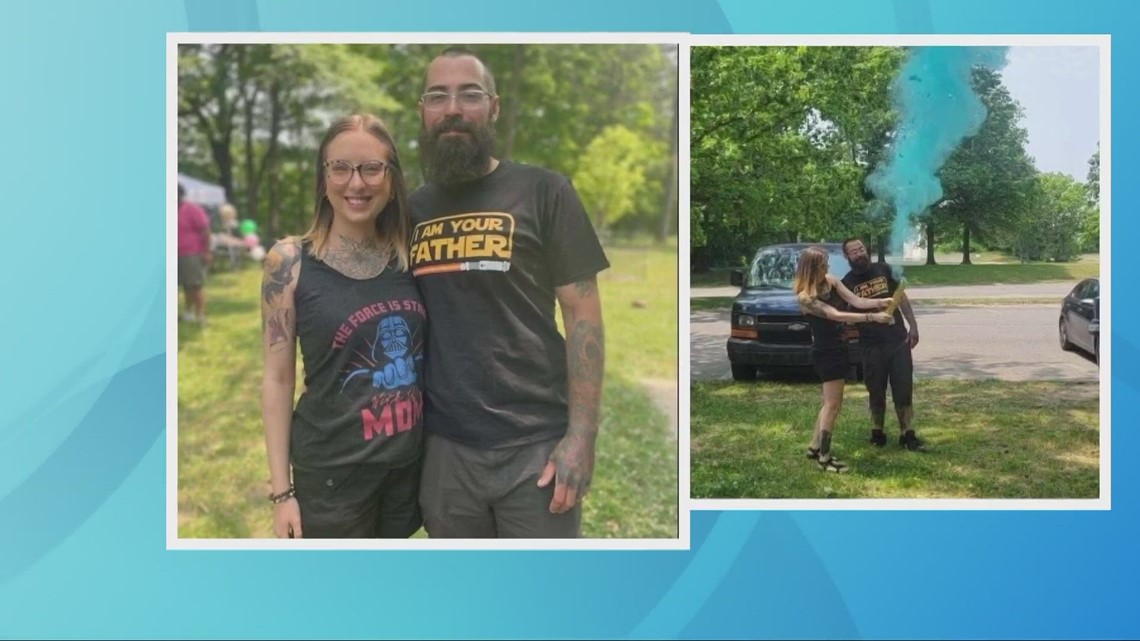 Brooklyn couple has both cars, several baby supplies stolen - Vimarsana News