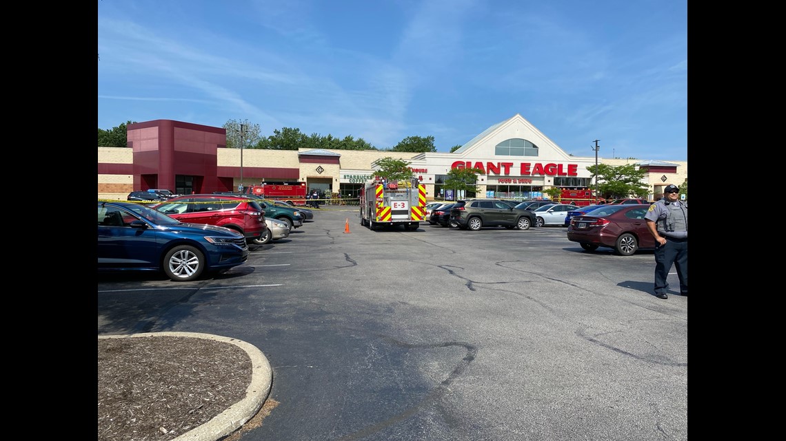 2 killed during shooting at Giant Eagle in North Olmsted