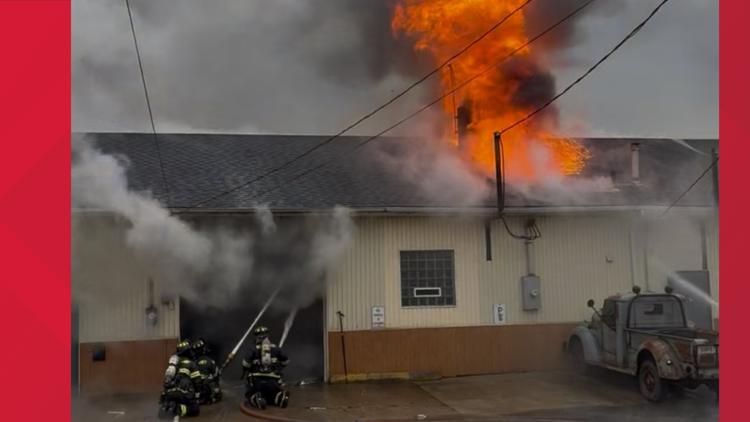 Crews battle commercial building fire in Willoughby | wkyc.com