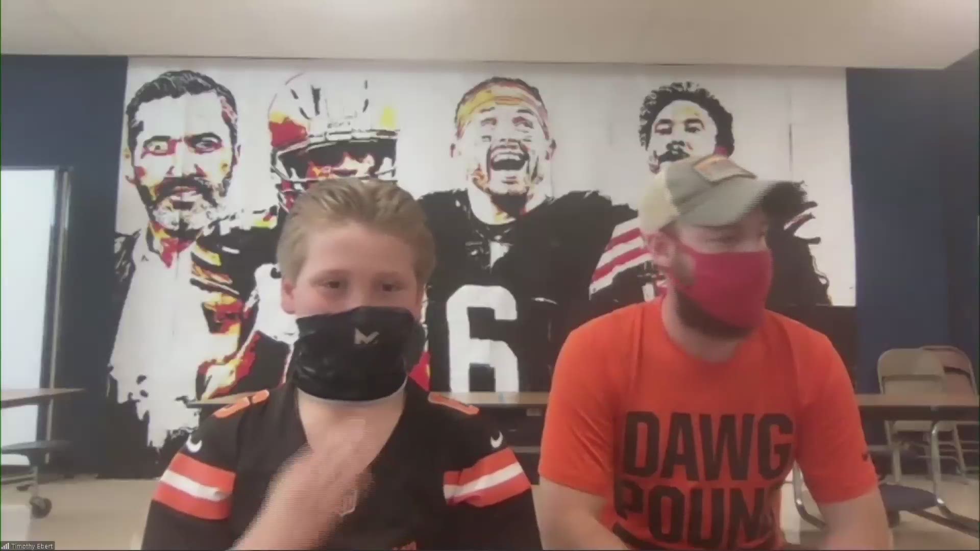 Independence Primary School fourth graders create massive Cleveland Browns mural.