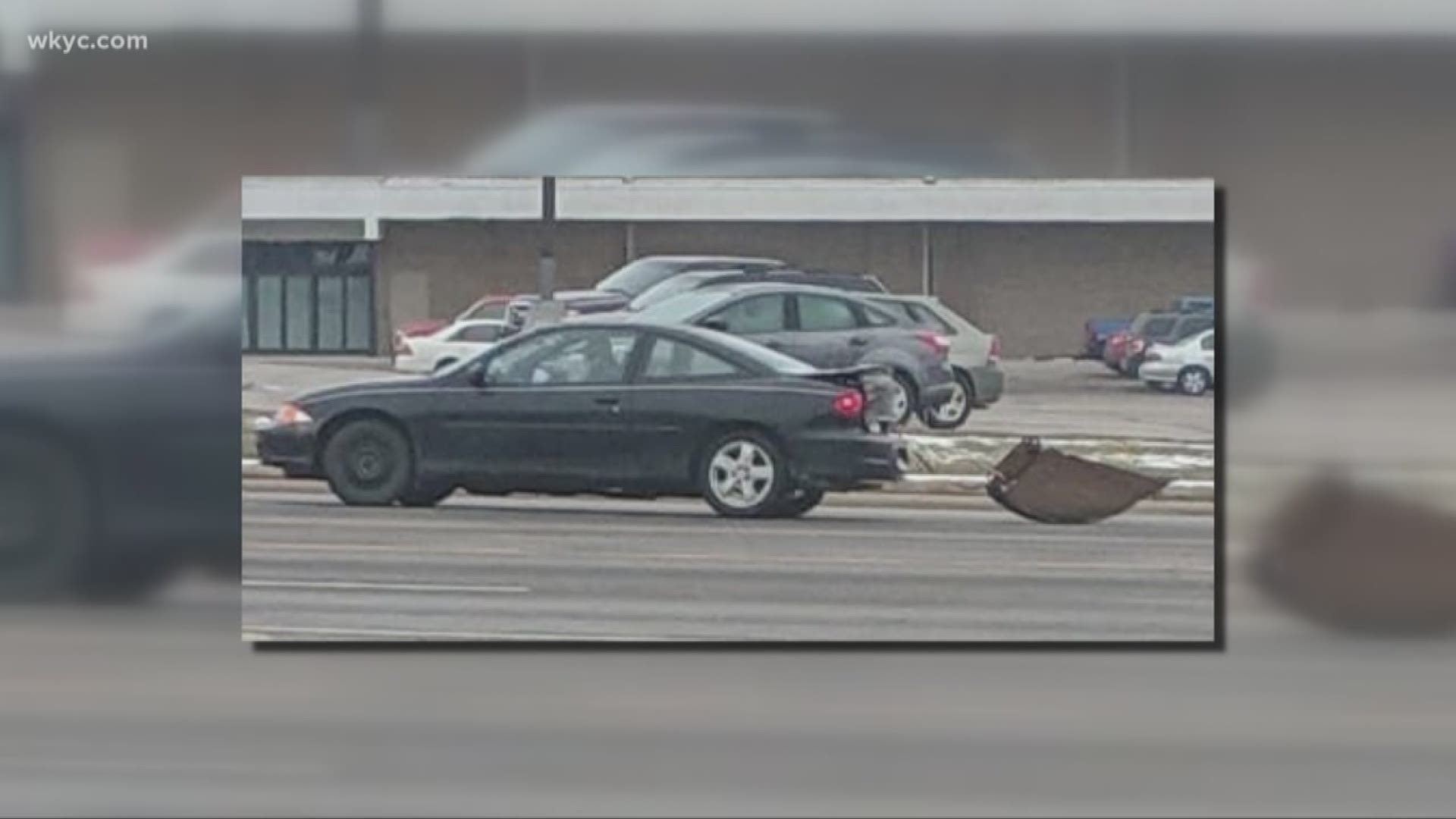 Richland County suspect drags stolen backhoe shovel on highway behind car