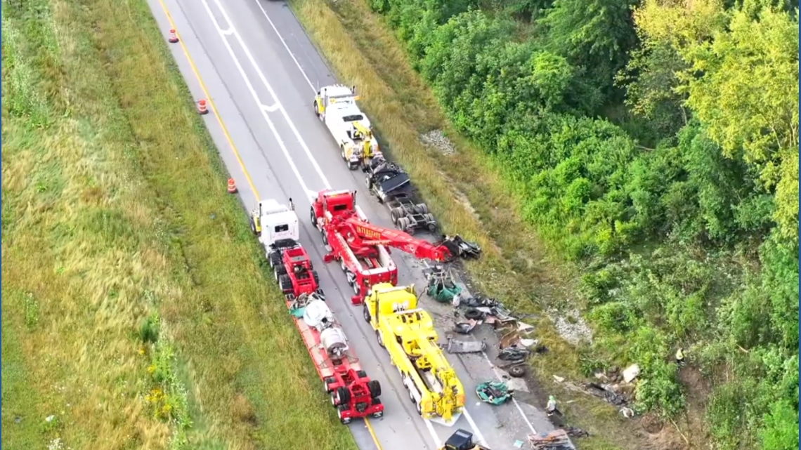 Man dies, 3 people injured in multi-car crash on Route 43 in Carroll ...