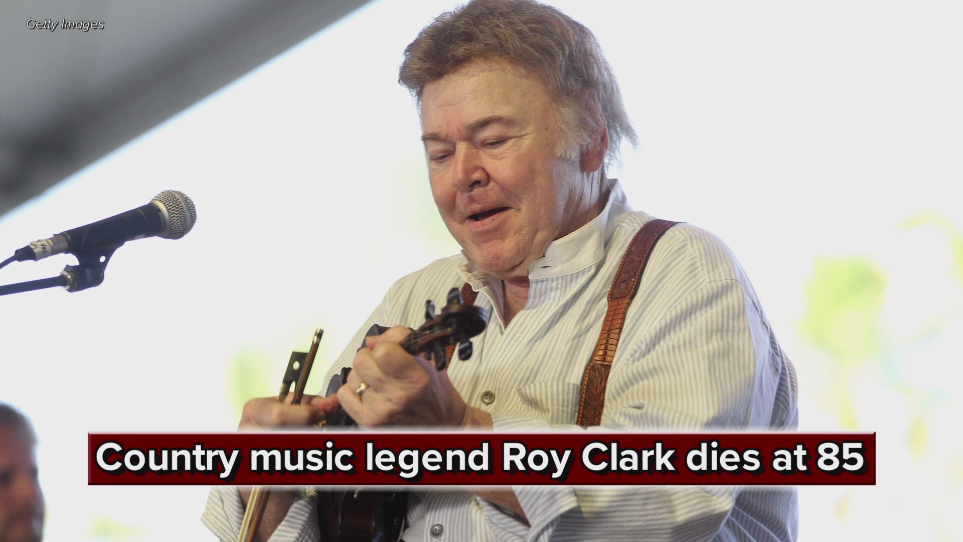 Roy Clark, country star and longtime 'Hee Haw' host, dead at 85