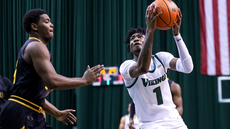 Cleveland State men's basketball blows late lead, falls to Milwaukee 68-64 in OT