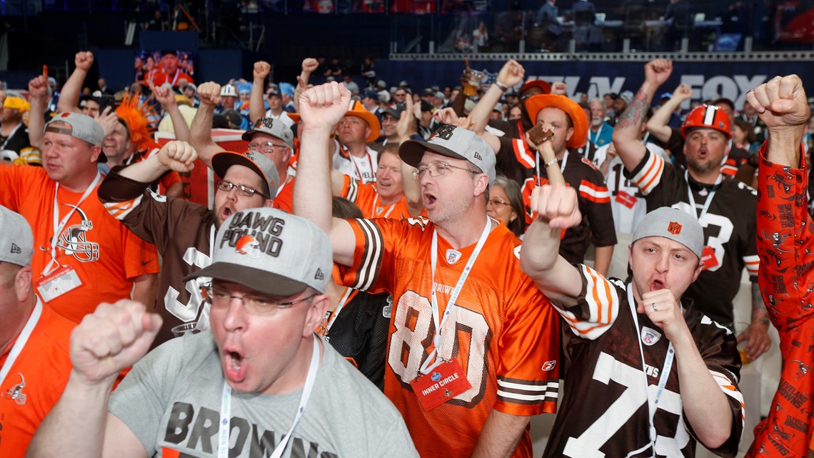 Photos: Browns Fans Enjoy Draft Tailgate