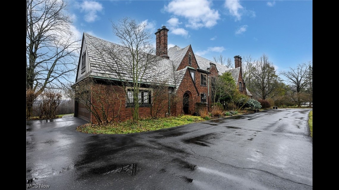 Historic Akron home goes up for sale at 871 Merriman Road | wkyc.com