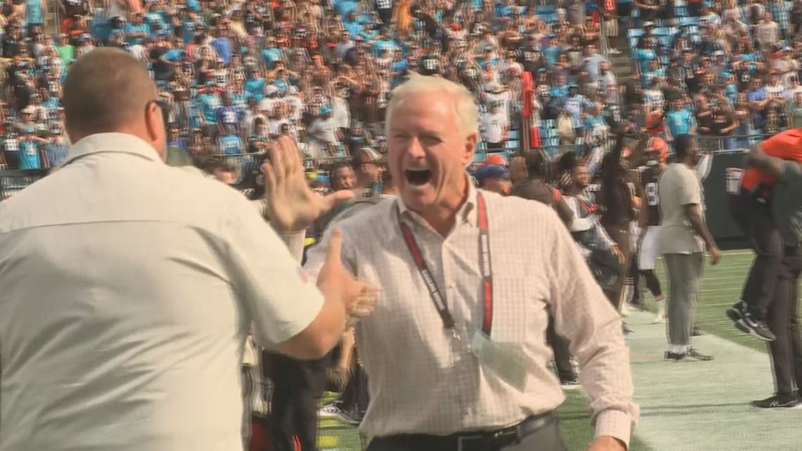 Browns' Jimmy Haslam celebrates game-winning kick vs. Panthers