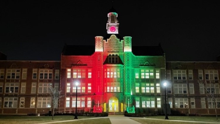 Cleveland Heights lights up high school for Travis and Jason Kelce ahead of Super Bowl