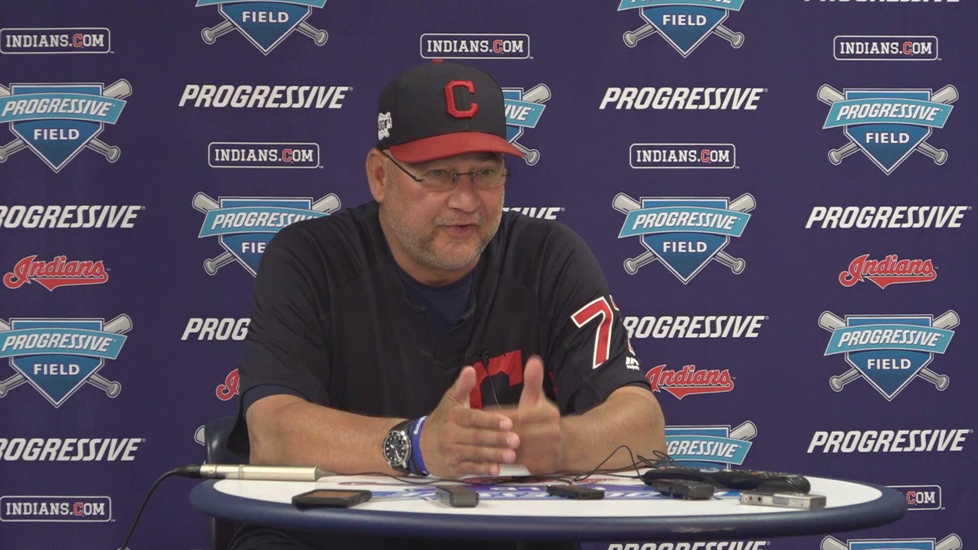 Sox should re-sign Francona, but why rush?
