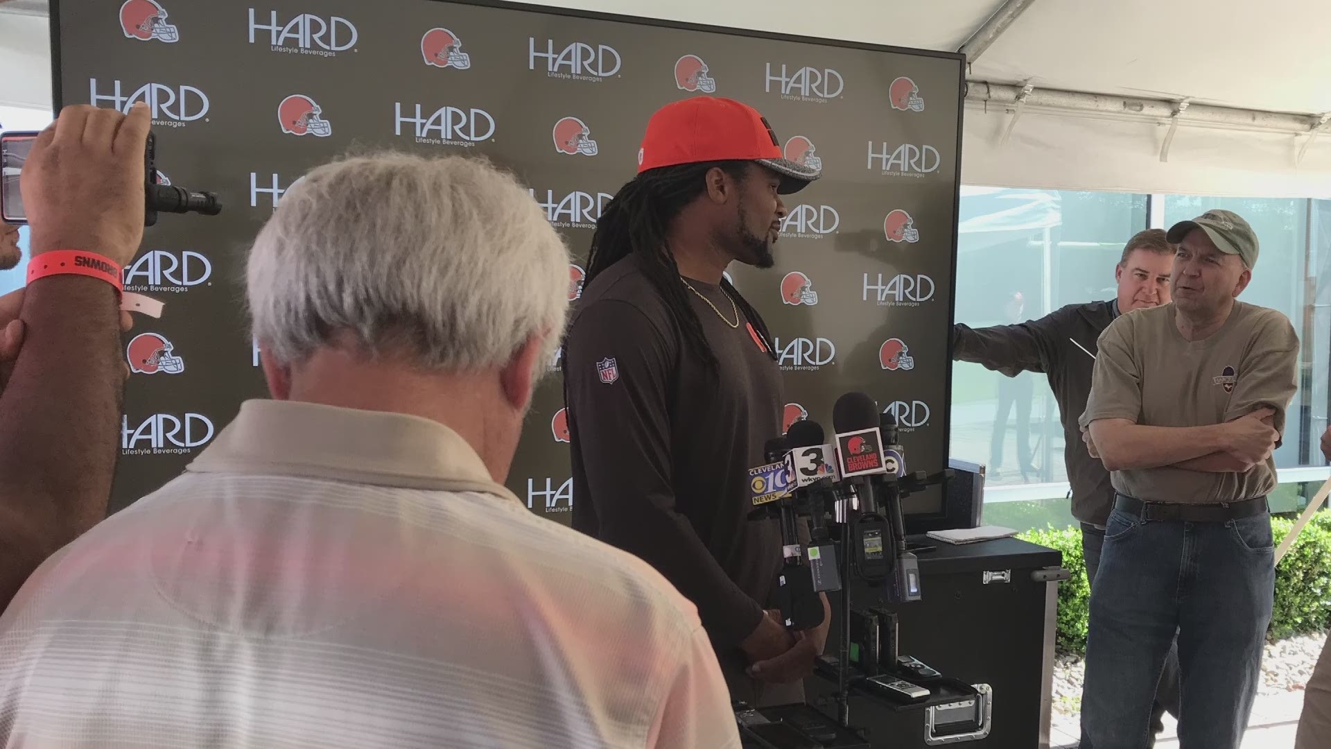 Josh Cribbs 'absolutely loves' being back with Browns