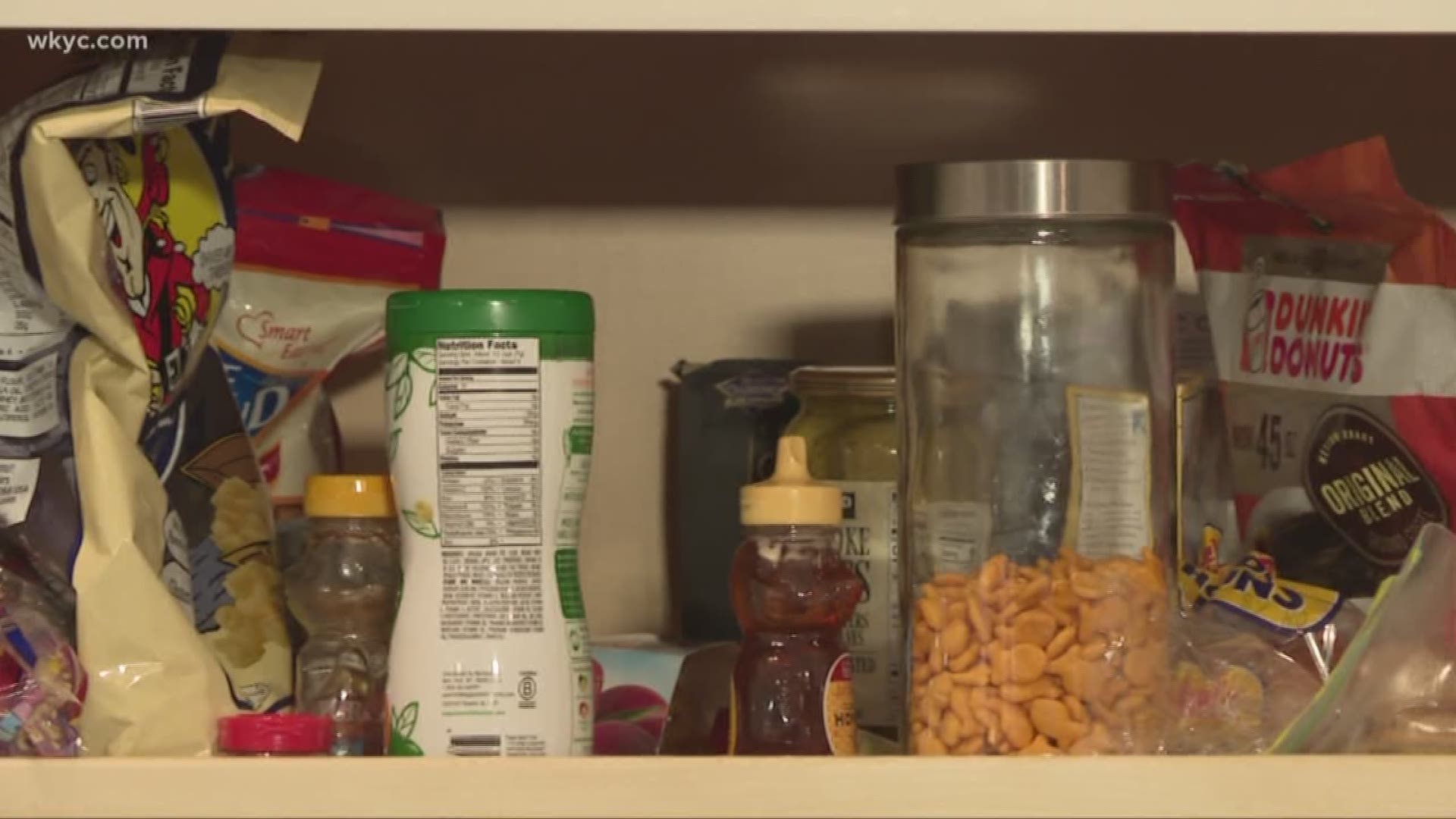 May 1, 2019: Lauren Herzog of All Things Organized offers her expert advice to our own Maureen Kyle on how to better organize her pantry.