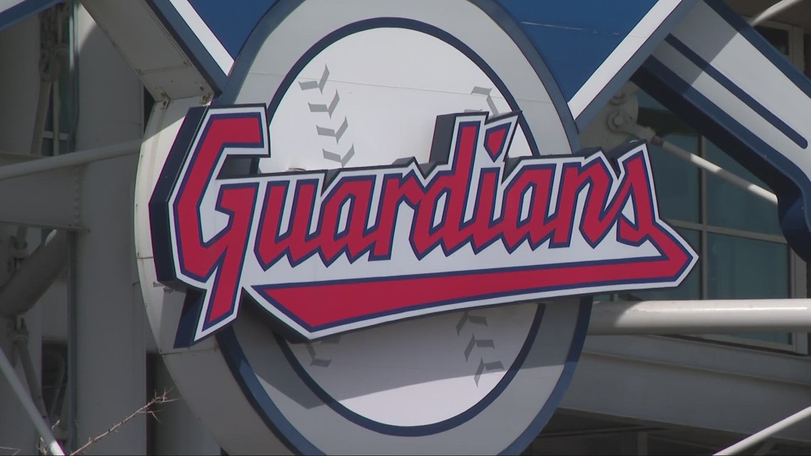 Guardians select Ralphy Velazquez in 1st round of MLB draft