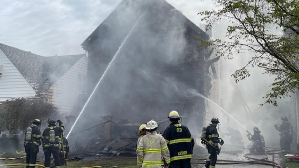 6 hurt in Cleveland house fire on West 102nd Street - Vimarsana News