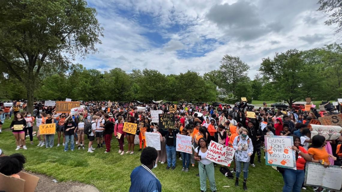 Shaker Heights students stage walk out after Texas shooting