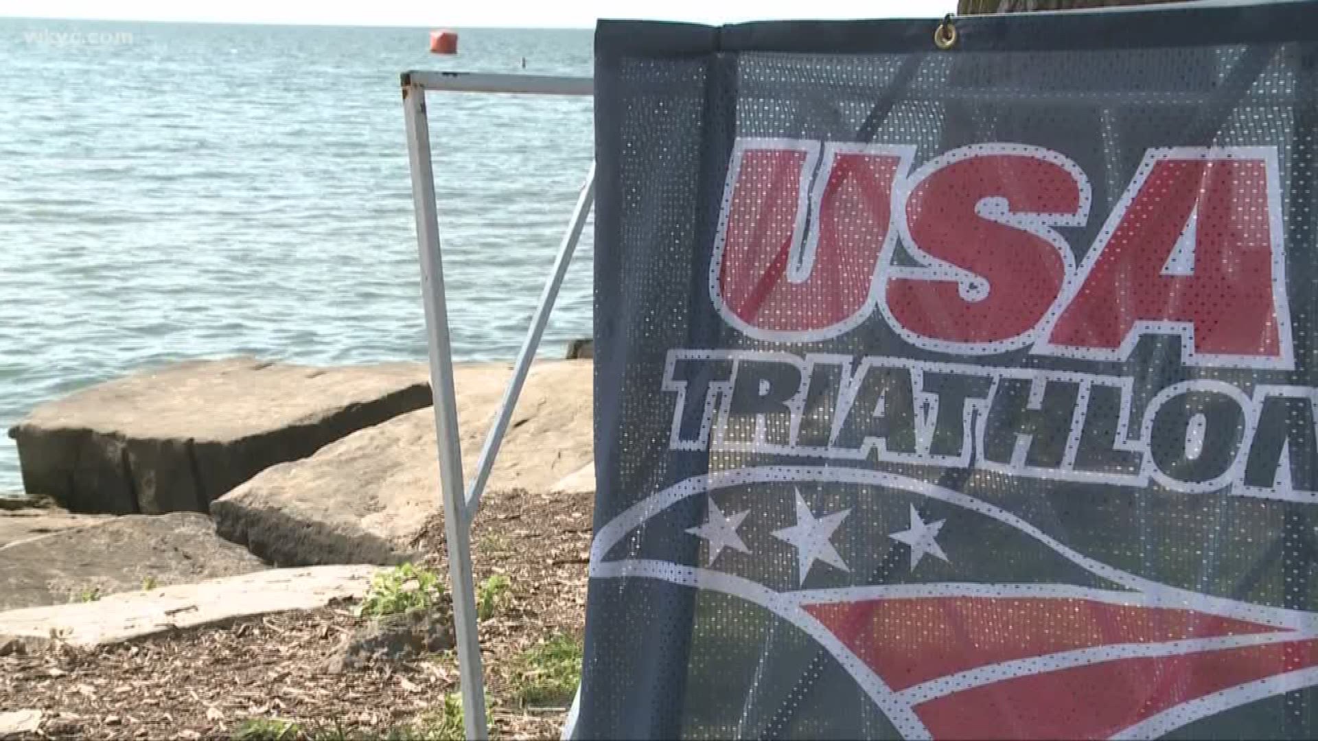 75-year-old triathlete dies after being pulled from waters of Edgewater Beach