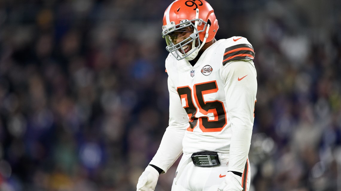 Even Browns' Myles Garrett was in awe of Lamar Jackson's TD pass