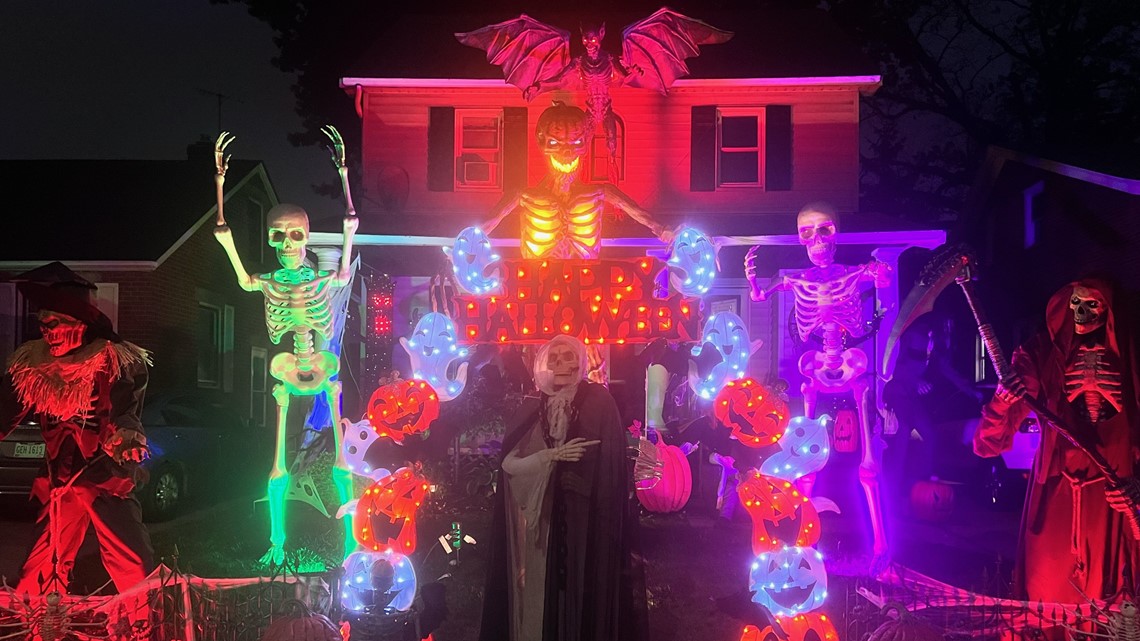 Where to see the best Halloween decorations in Northeast Ohio