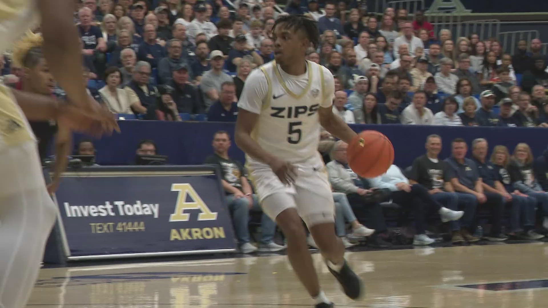 Akron routs Northern Illinois 94-55 in MAC regular-season finale | wkyc.com
