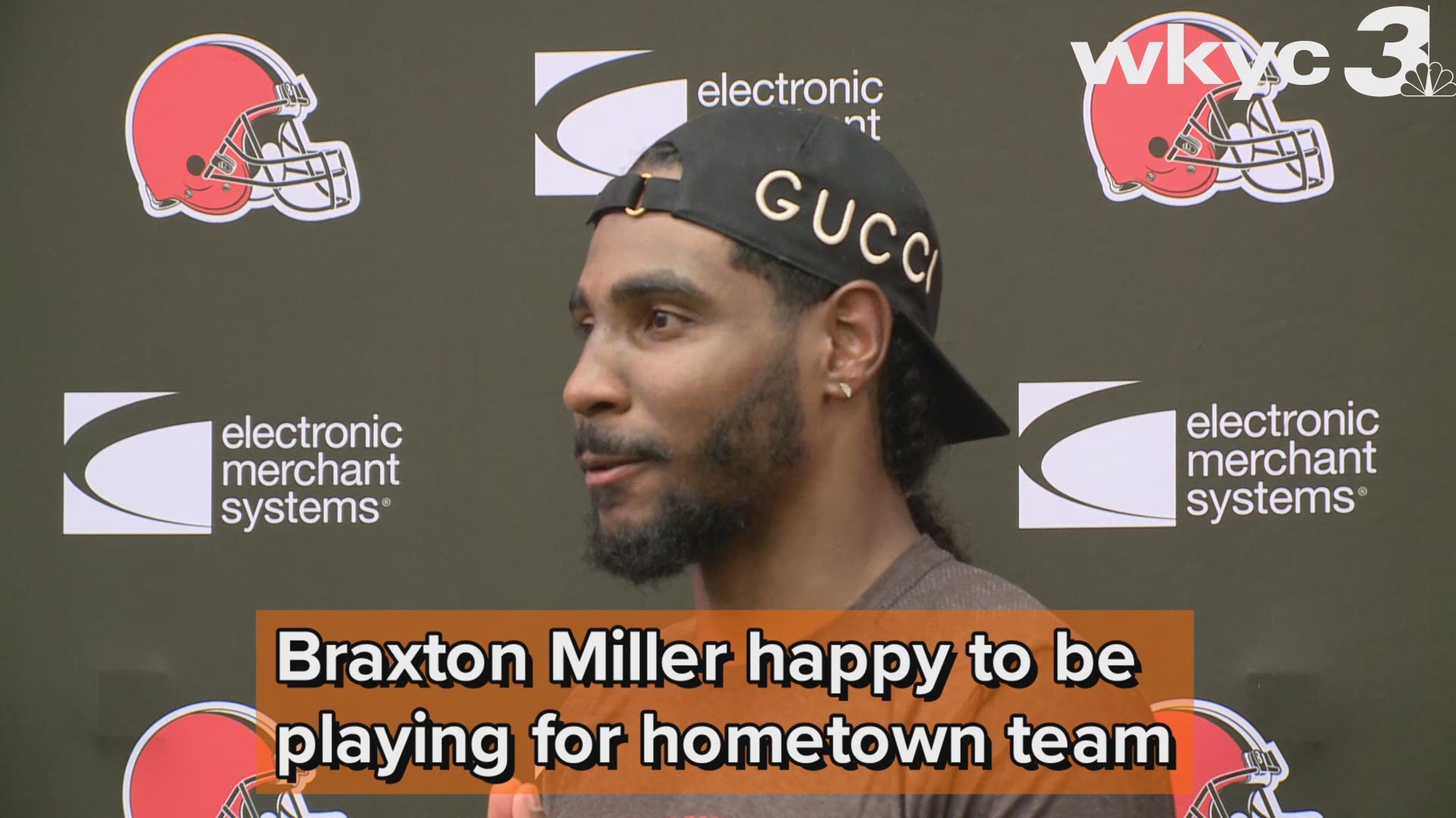 The Cleveland Browns signed former Ohio State star quarterback/wide receiver Braxton Miller to a free agent contract on Wednesday.