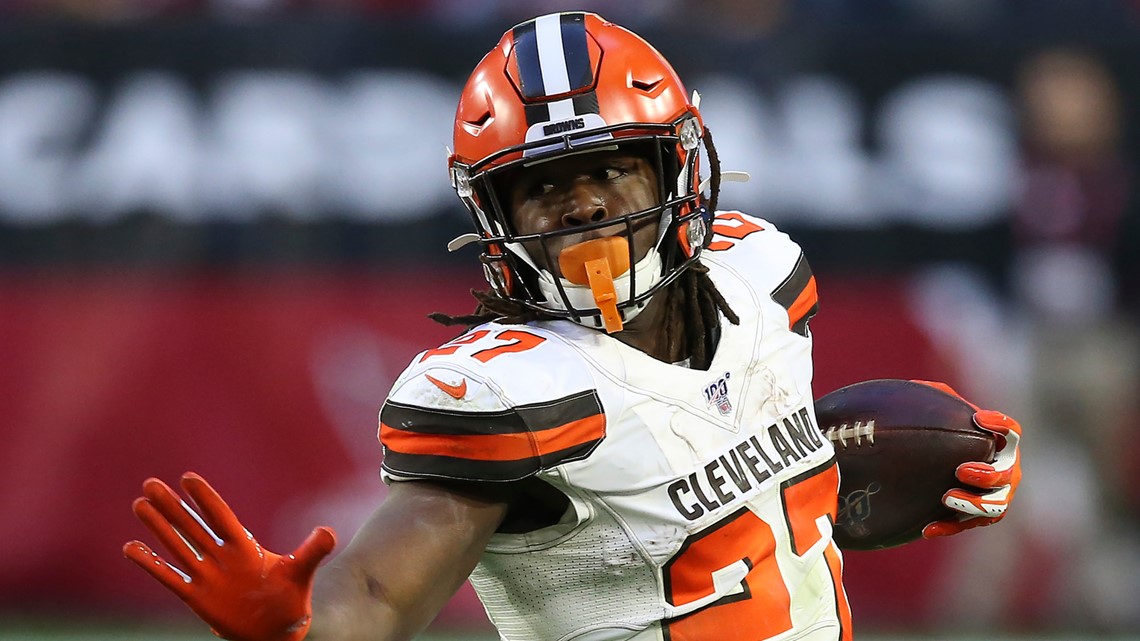 Browns' Kareem Hunt signs two-year, $13.25 million contract extension