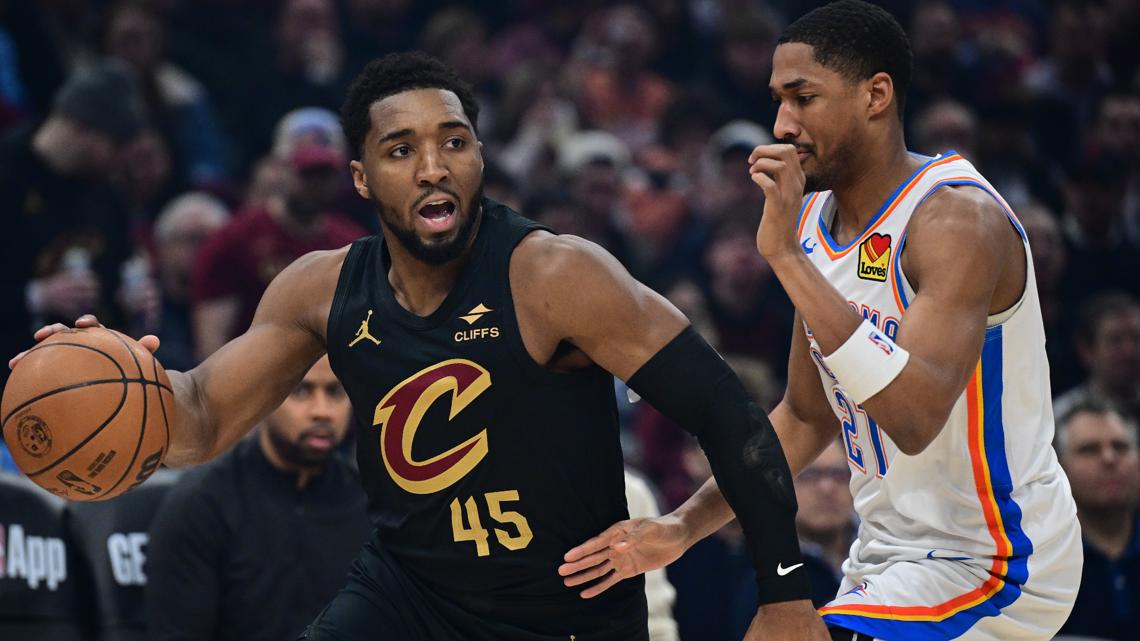 NBA-leading Oklahoma City Thunder crush Cleveland Cavaliers 136-104 behind Shai Gilgeous-Alexander's 30 points