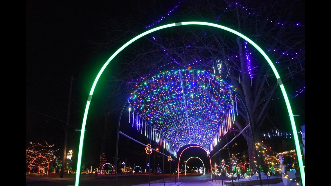 Where to see holiday lights in Northeast Ohio