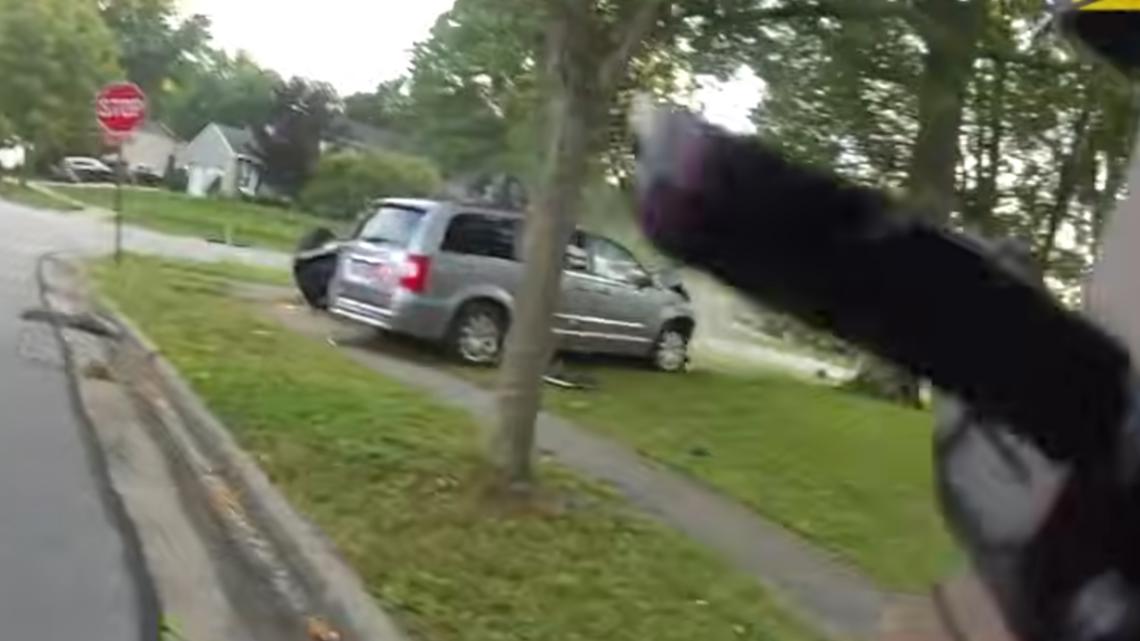 Bodycam video shows wild pursuit of Canton stabbing suspect ending with crash in Stow