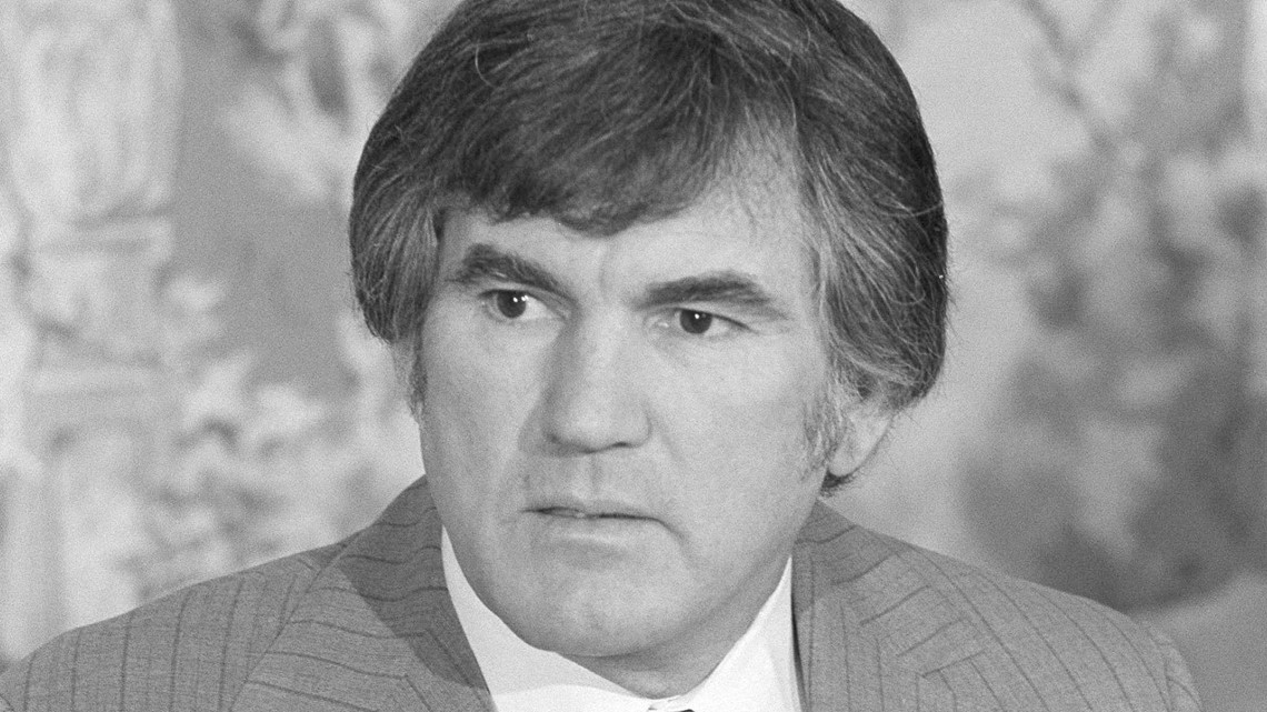 Hall of Fame lineman Forrest Gregg dies at 85 - ESPN