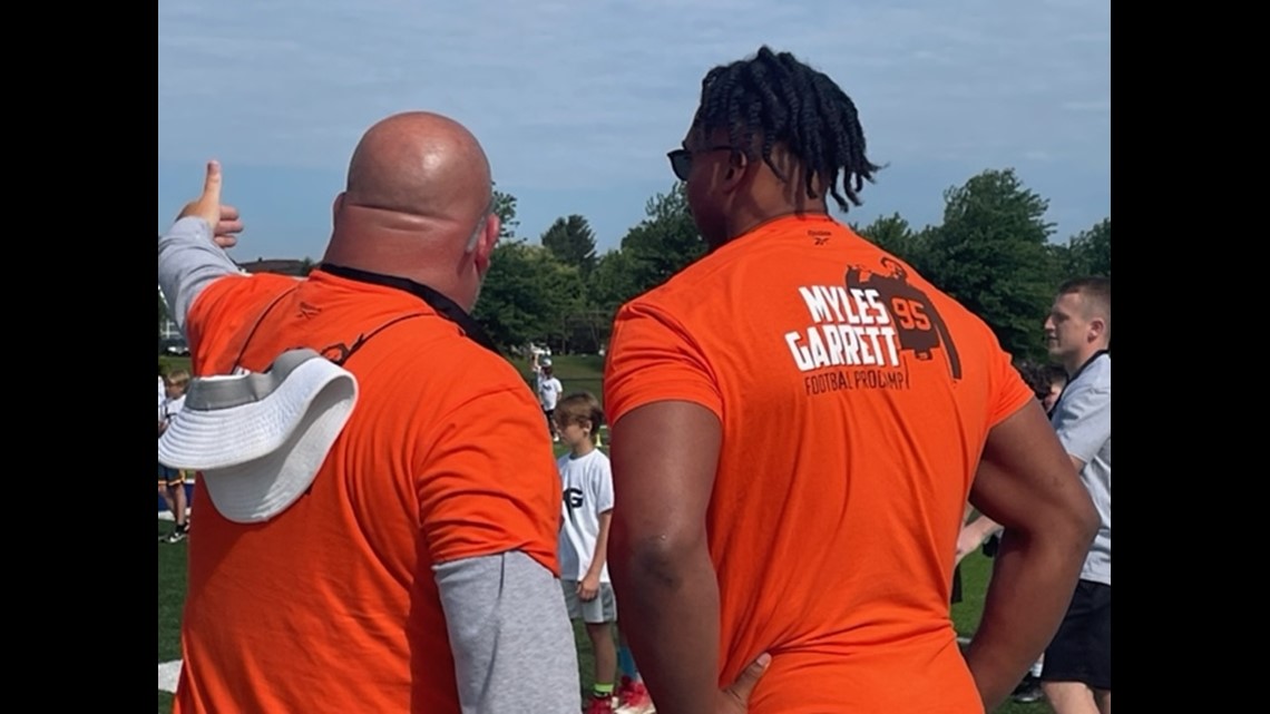 WATCH: Myles Garrett shows no mercy at his youth camp