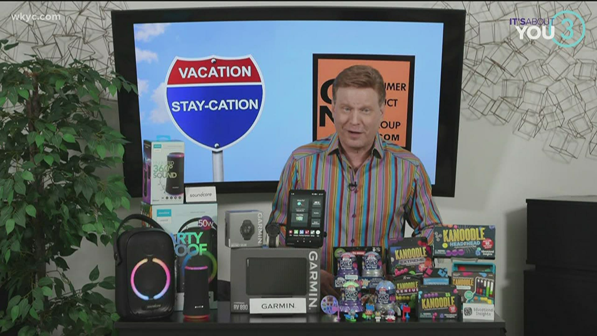 David Gregg gives us some great products for on-the-go entertainment and items to take with you on vacations!