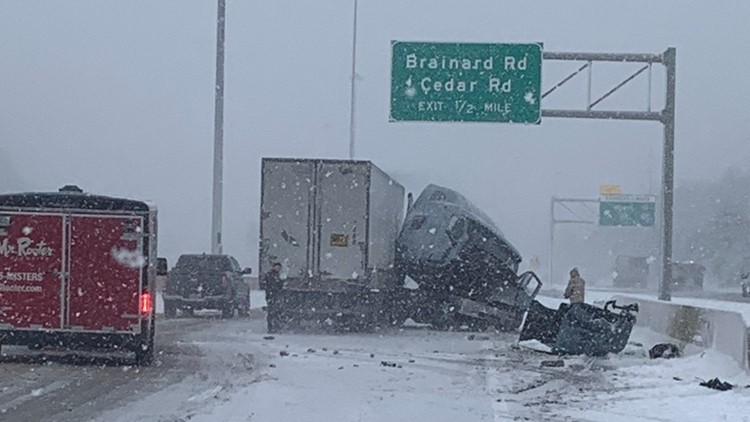 Snow leads to multiple accidents, road closures across Northeast Ohio