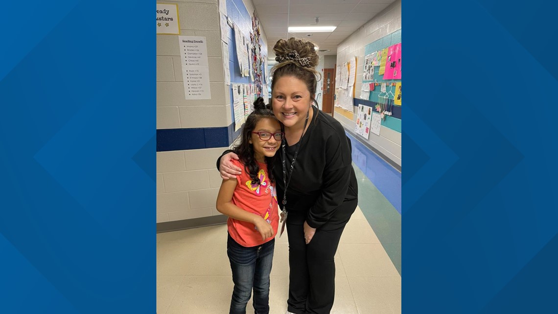 Akron Elementary teacher saves her student from choking