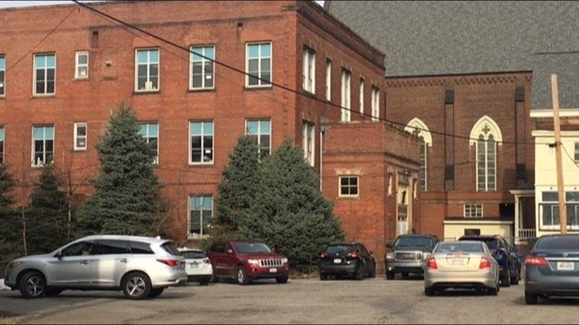 Student stabbed in neck at Holy Name Elementary in Cleveland - Vimarsana News