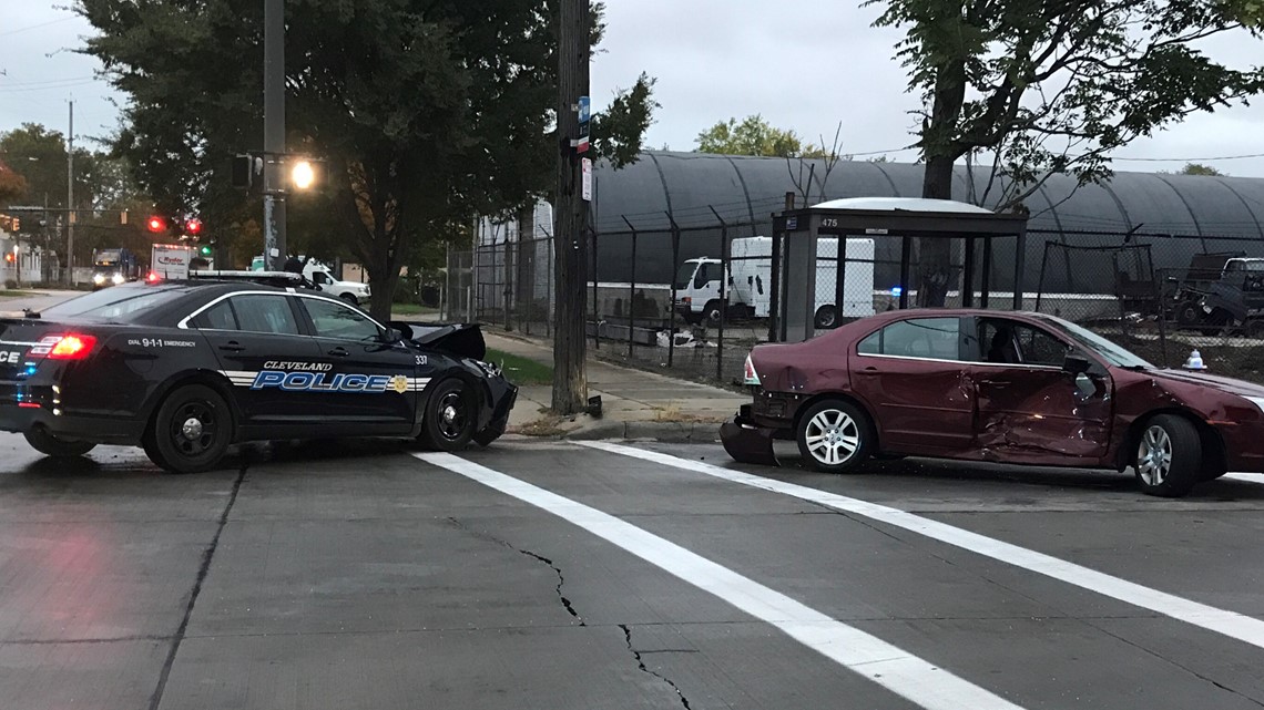 Cleveland police car involved in crash at East 40th and Cedar | wkyc.com