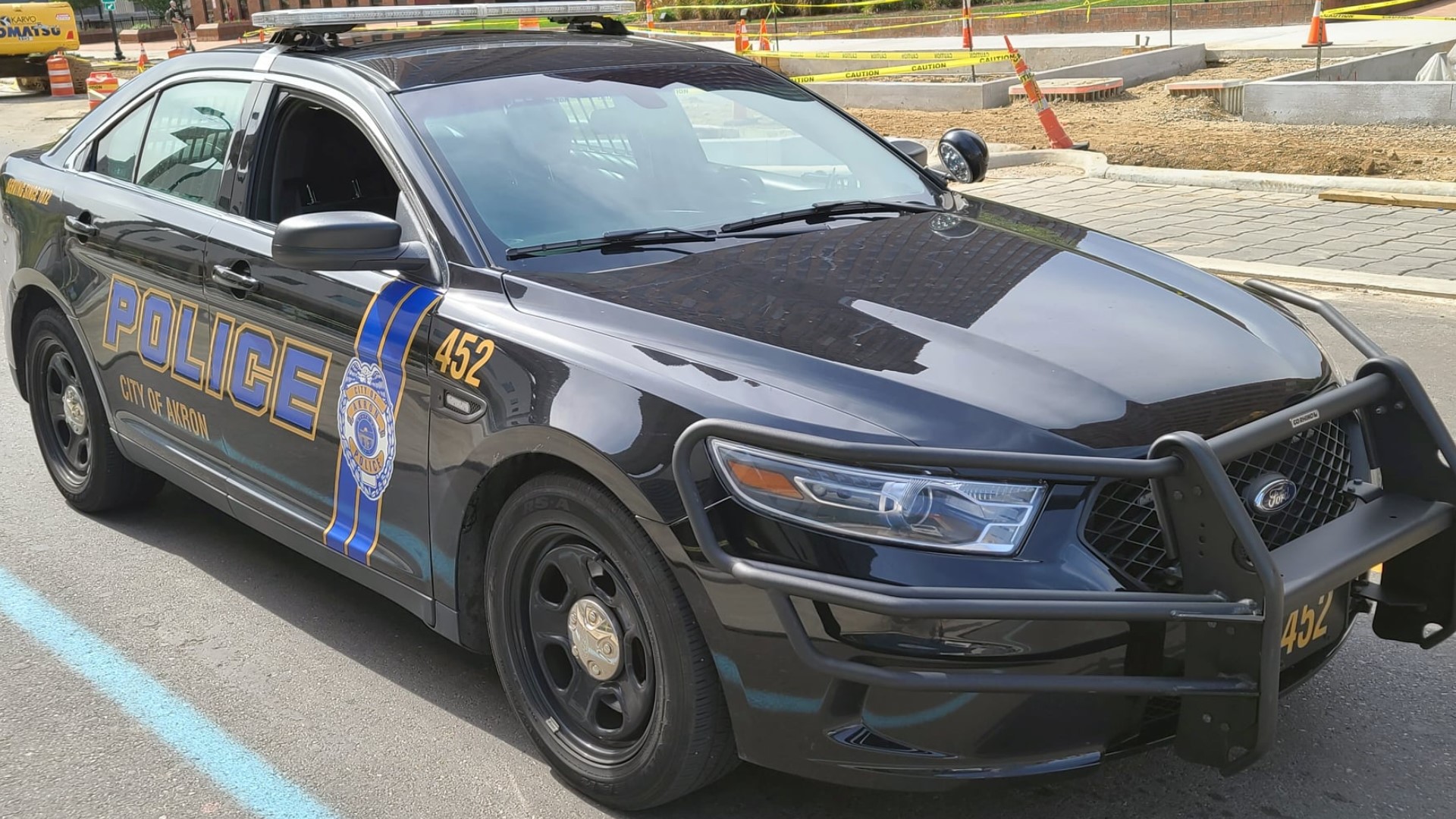Akron police: Search on for suspects who shot at officer | wkyc.com