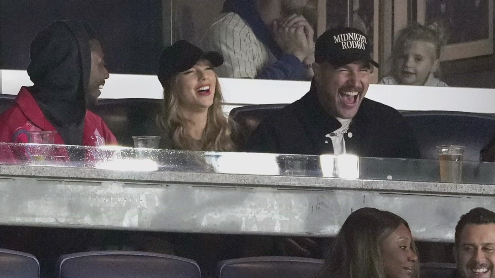 3News' Mike Polk Jr. wonders why the megacouple of Taylor Swift and Travis Kelce showed up to seemingly support Kelce's hometown team, but didn't wear Guardians gear