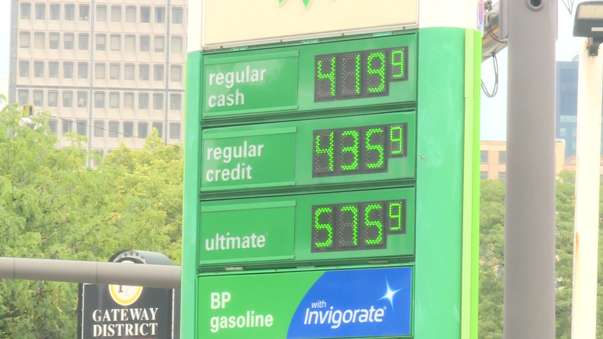 Cuyahoga County moves toward stronger enforcement of deceptive gas pricing as complaints decline