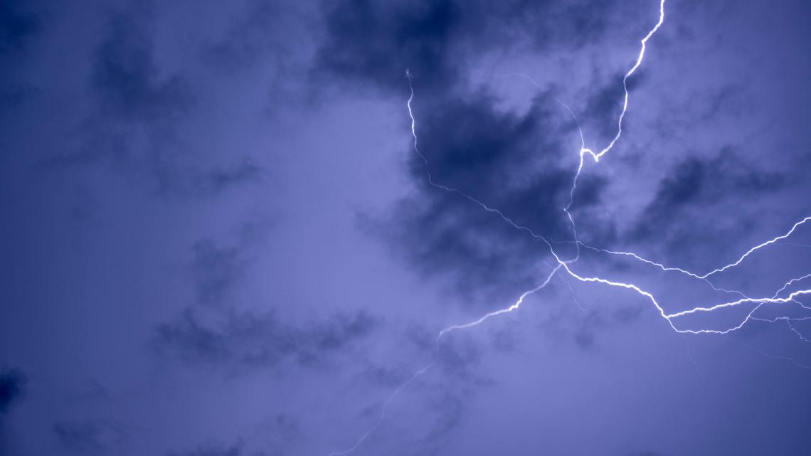 Why thunder is louder in the winter months