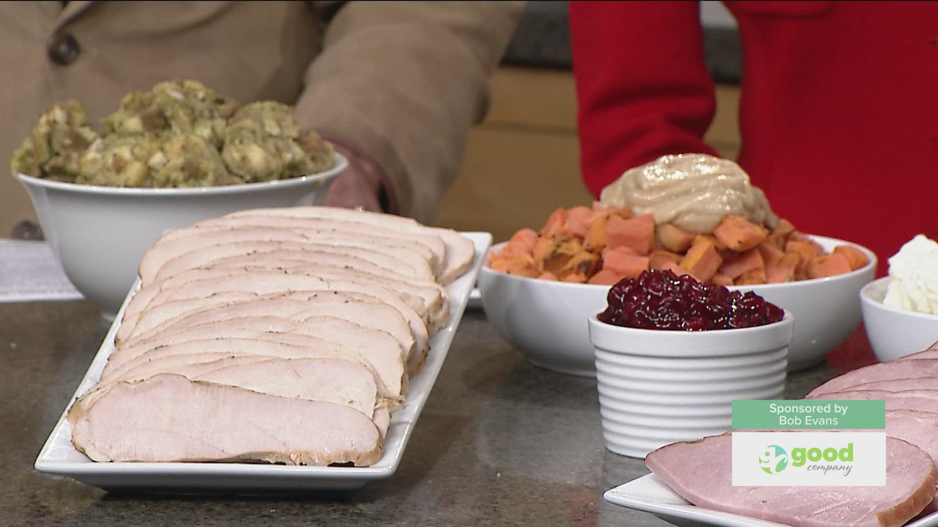 Bob Holtcamp from Bob Evans shares menu items for their Hot Holiday Family Meals! *Sponsored by: Bob Evans