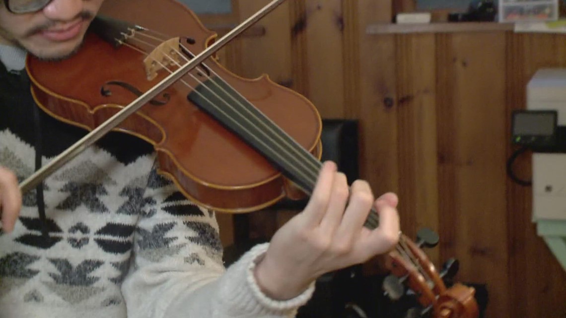 Northeast Ohio musician wants stolen violin returned - Vimarsana News