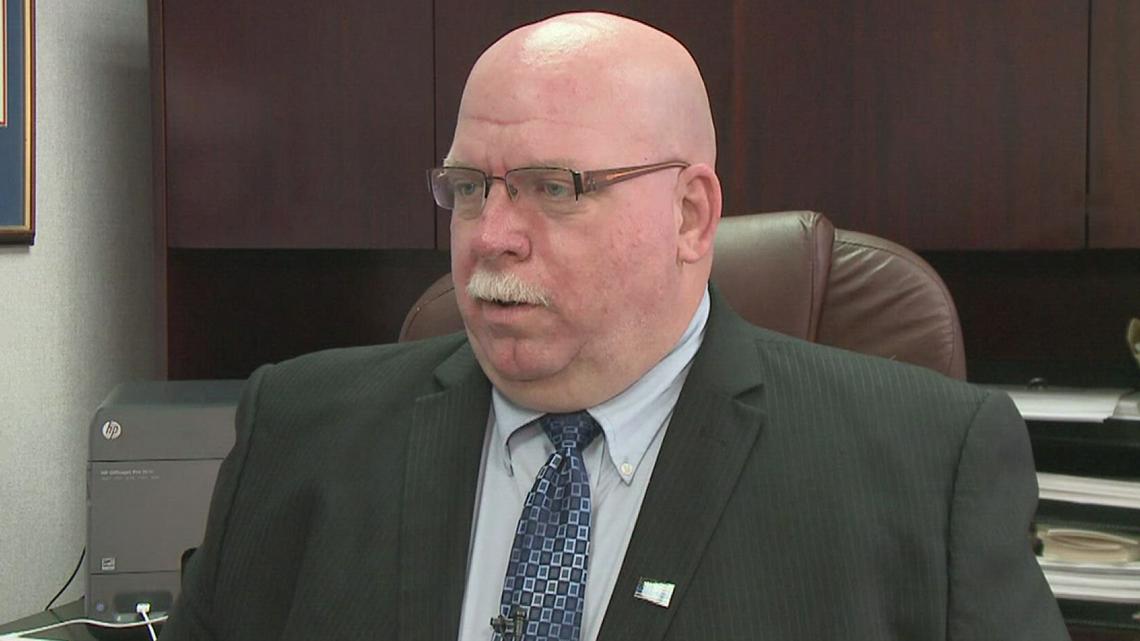Detective Steve Loomis, Cleveland's former police union chief, retires after 32 years with department